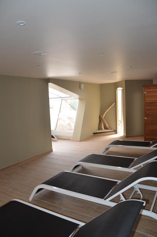 Appart'Hotel Et Chambres Essentiel Spa Арл Екстериор снимка
