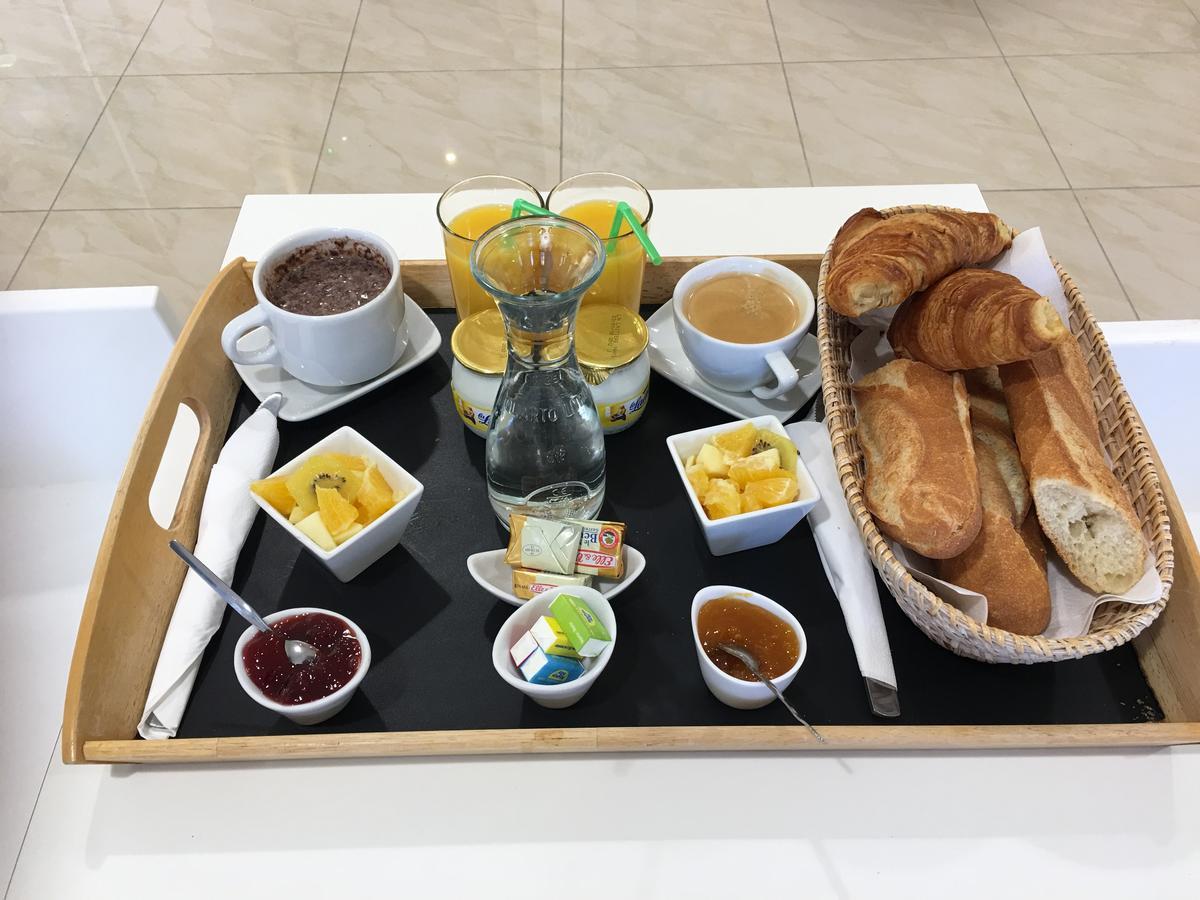 Appart'Hotel Et Chambres Essentiel Spa Арл Екстериор снимка